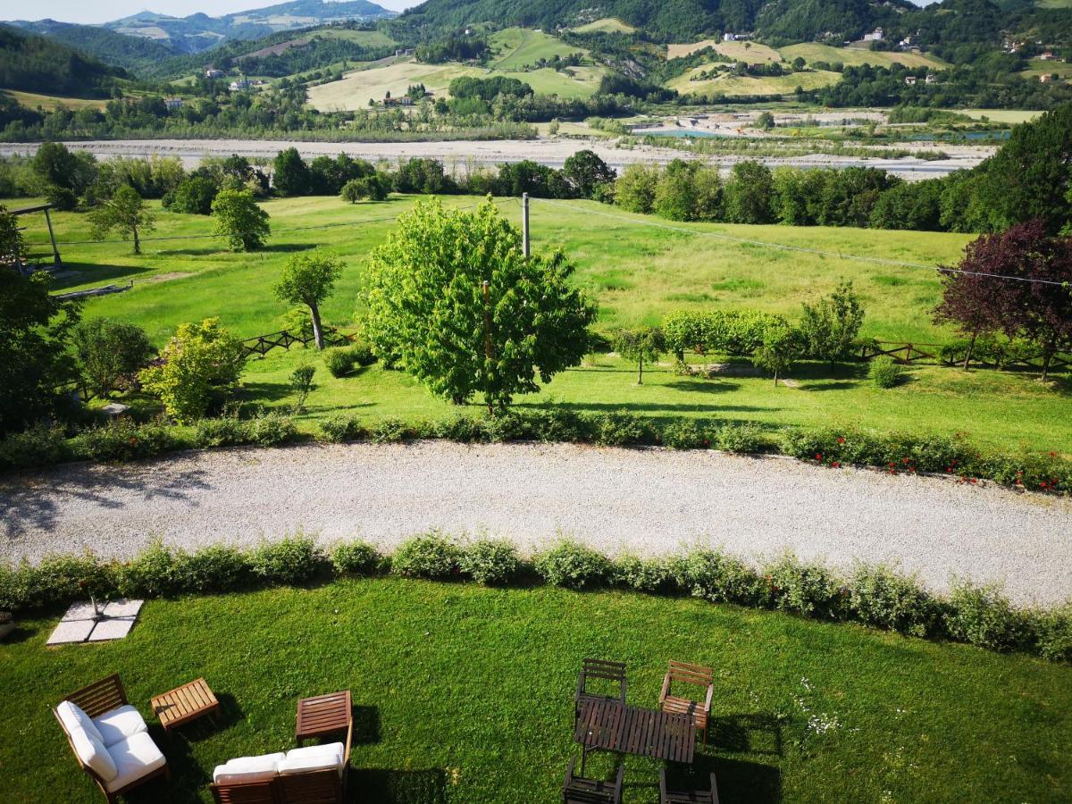 Villa Gelsomina Varano deʼ Melegari Esterno foto